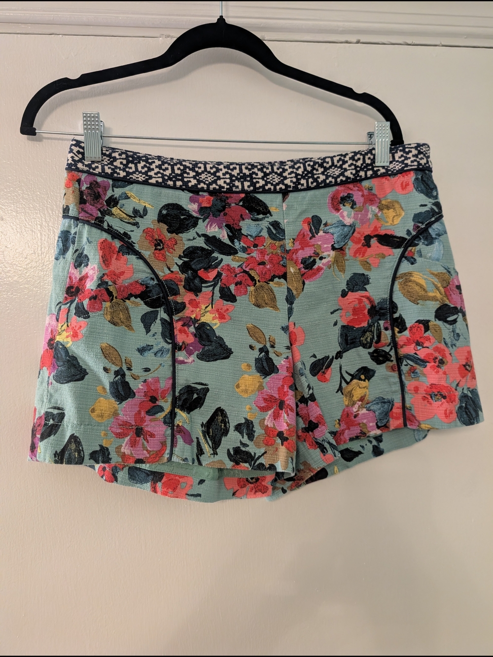Anthro Cartonnier Floral Shorts 💐